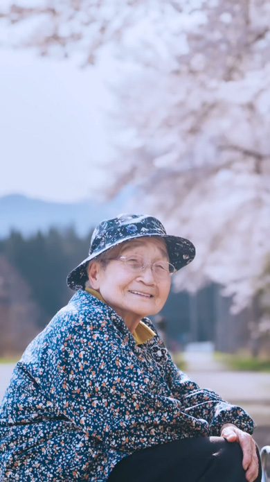 福島 撮影 桜 花見 おばあちゃん 91歳 再会 写真 渡す フォトグラファー