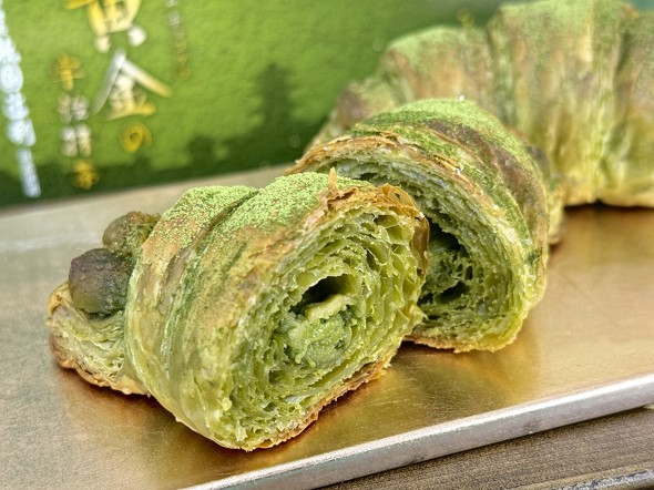 サンマルクカフェ × 祇園辻利 「プレミアムチョコクロ 黄金の宇治抹茶」 期間限定