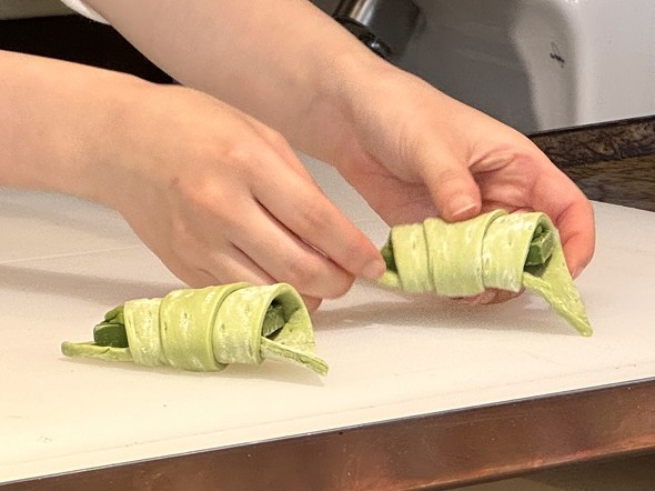 サンマルクカフェ × 祇園辻利 「プレミアムチョコクロ 黄金の宇治抹茶」 期間限定