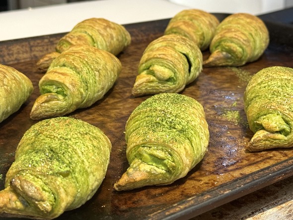 サンマルクカフェ × 祇園辻利 「プレミアムチョコクロ 黄金の宇治抹茶」 期間限定