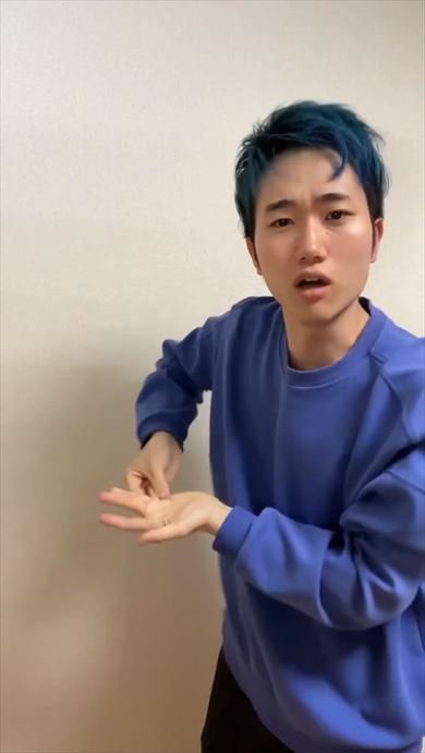 指マジックが上手すぎるマジシャン