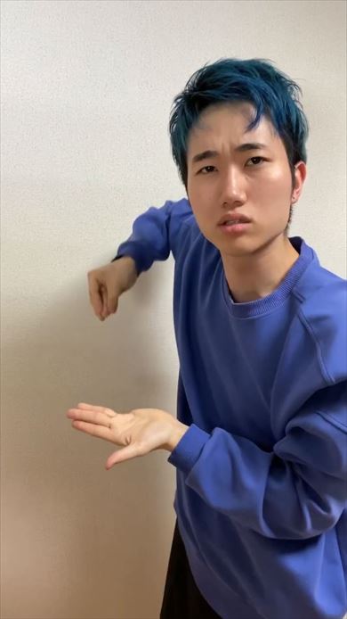 指マジックが上手すぎるマジシャン