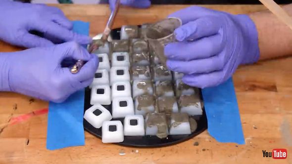 コンクリートでキーボード作り