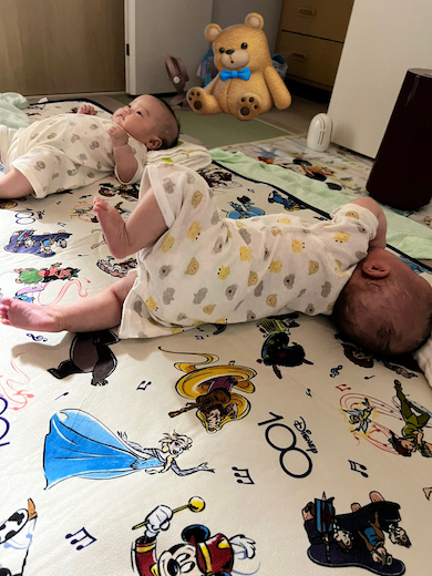 双子の赤ちゃん