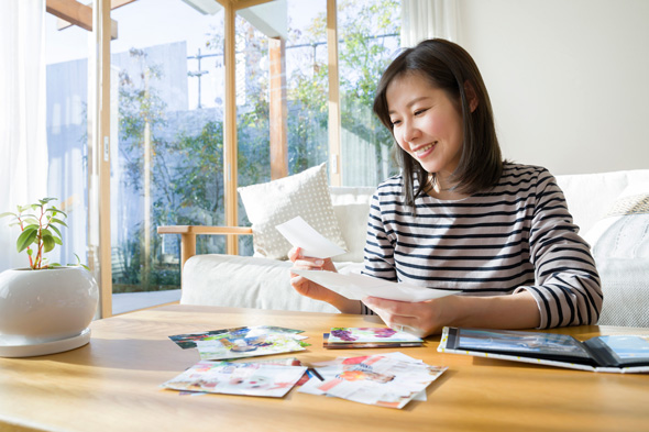 友人 デザイナー 出産祝い フォトアルバム制作 アイデア プレゼント