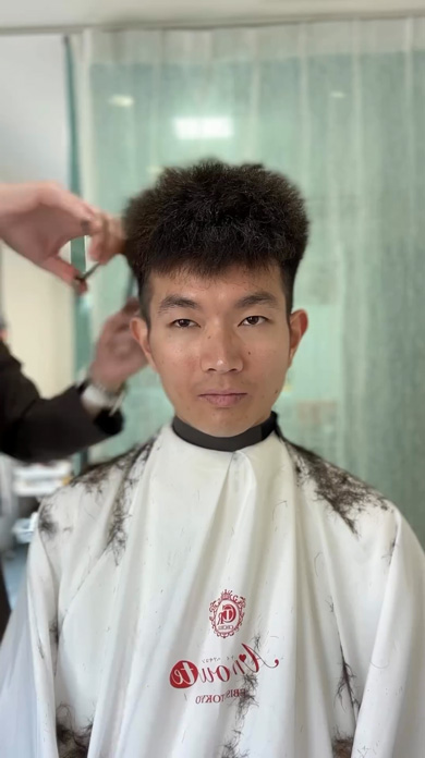 大変身 美容師 イメチェン カット カラー 男性 髪型 常連
