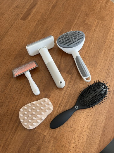 猫ちゃん用のブラシ