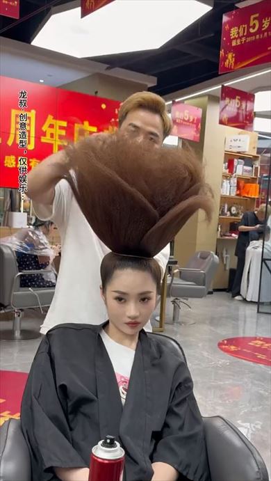 中国のバラの花束ヘア