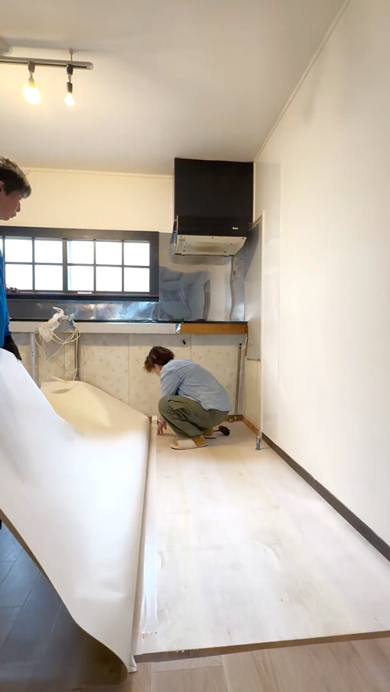 ボロボロの床をリノベーション