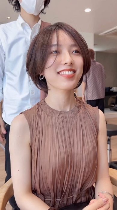 ロングヘアからショートにばっさりカットのビフォーアフター動画