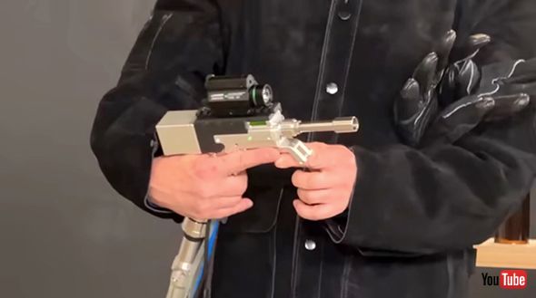 実験 レーザー 科学