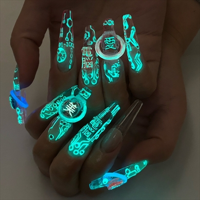 サイバーパンクネイル
