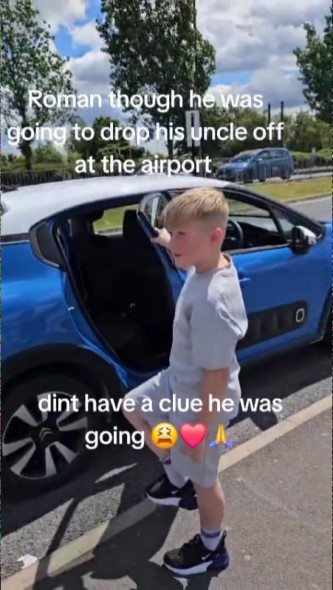 おじさんからのサプライズに驚く甥