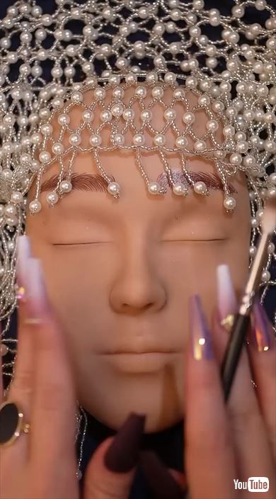 マネキンにメイクしてみた