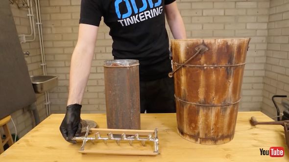 大昔のアイスクリームメーカー