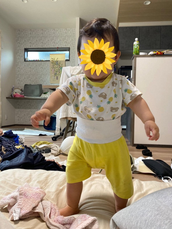 立ってる赤ちゃん