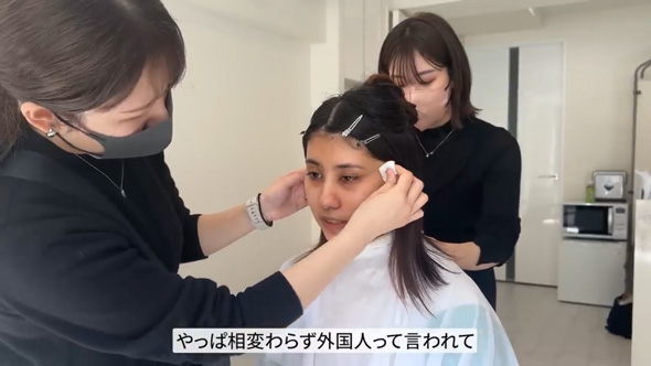 つらい経験を話す依頼者