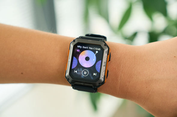 ゲオ　スマートウォッチ TOUGH