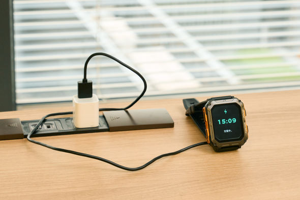 ゲオ　スマートウォッチ TOUGH