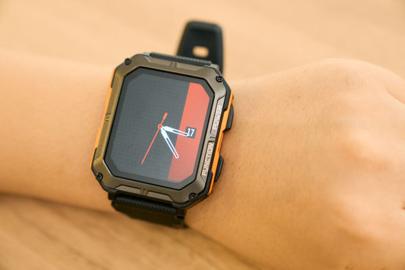 ゲオ　スマートウォッチ TOUGH