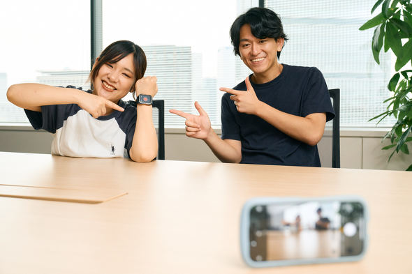 ゲオ　スマートウォッチ TOUGH