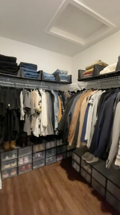 整理整頓後のクローゼット