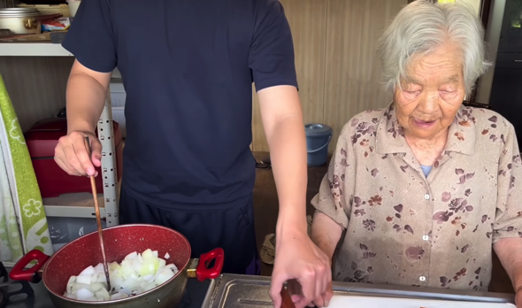 ひ孫の優しさに心が温かくなります