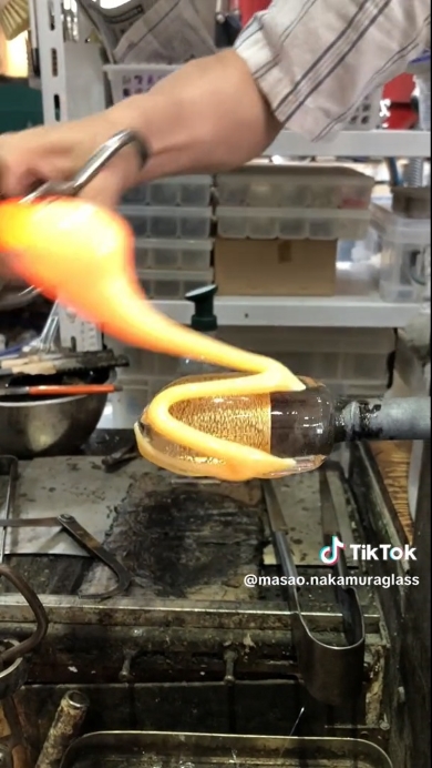 吹きガラス抹茶茶碗