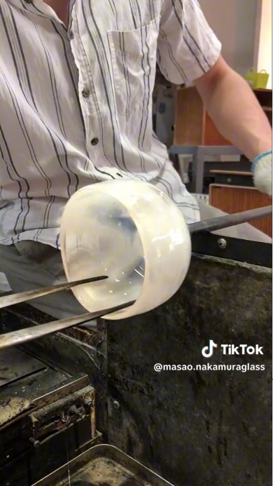 吹きガラス抹茶茶碗