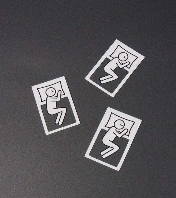 寝る ペーパークリップ 挟む 布団をかける アイデア