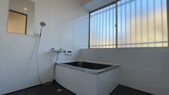 70万円で購入した戸建ての浴室を4万円でリフォーム