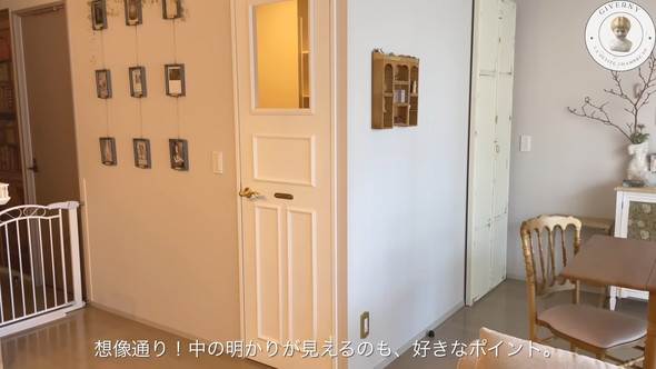 納戸をパリの小部屋風にDIYでアレンジする様子