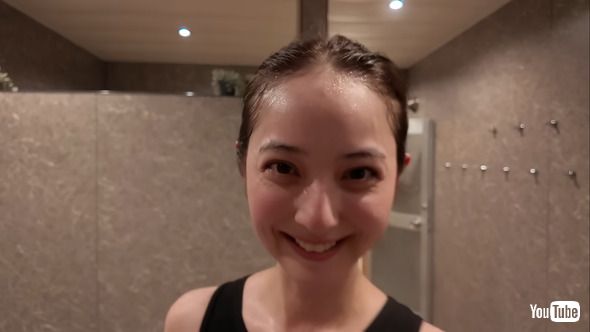 佐々木希さんのアップ写真