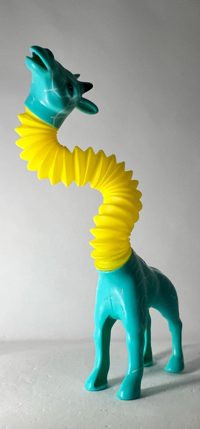 悪夢みたい おもちゃ 玩具 首なが キリン 伸びる