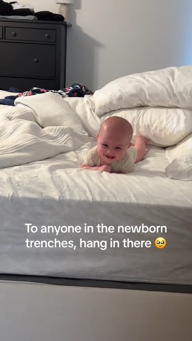 笑顔の赤ちゃん