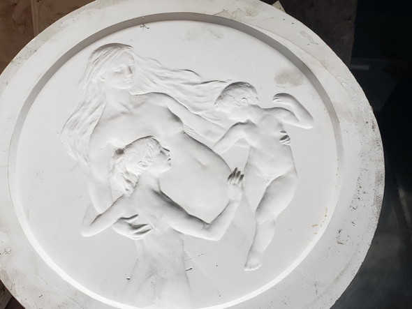 池山栄一さんの彫刻作品