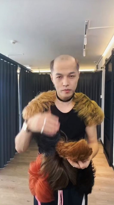 禿頭の塩顔ダンサー