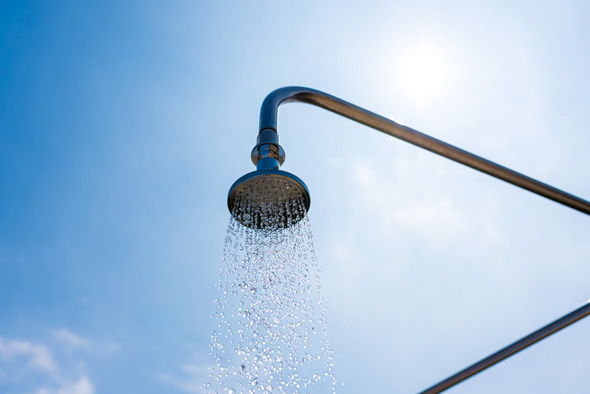 小学校 プール 冷たい 地獄のシャワー 天国のシャワー 名前が変わった 暑すぎて