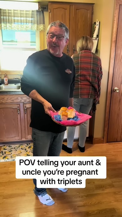 メッセージに喜ぶおじ