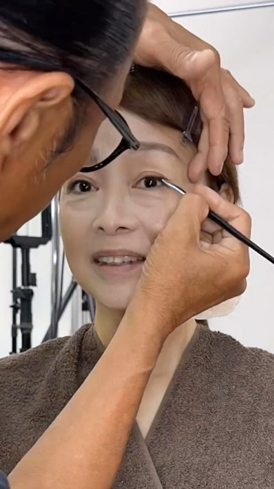 60代女性ヘアメイクビフォーアフター