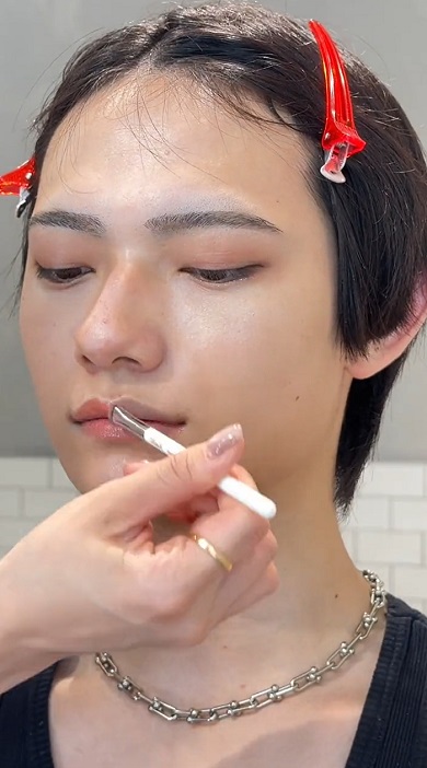 メイクで変身04