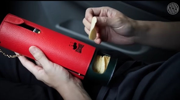 プリングルズをこぼさないでケース