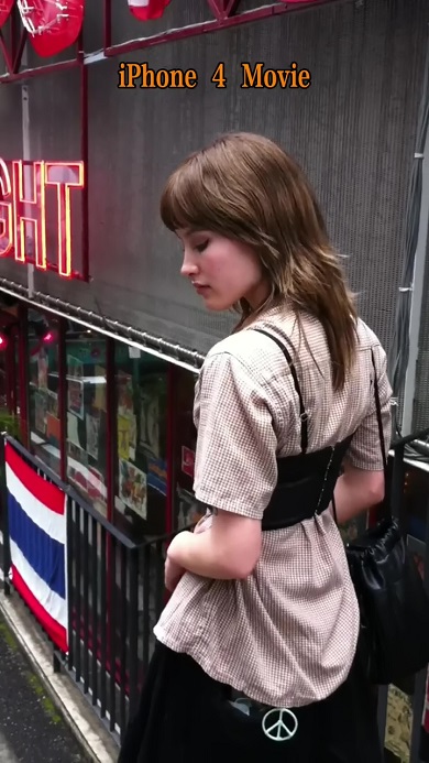 2010年発売のiPhone 4で撮ってもらったモデルの女性