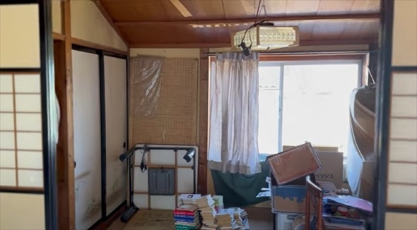 夫家族と住む古家がこわい