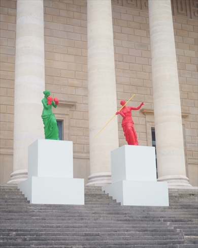 パリ五輪でスポーツしているミロのビーナス