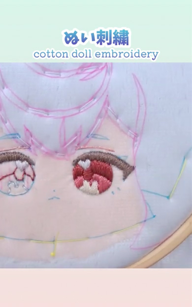 キャラクターの顔を刺繍