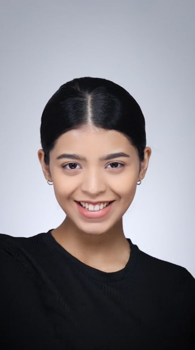 Jharna Bhagwani すっぴん 別人級 ロック 女子 変身 メイクアップ