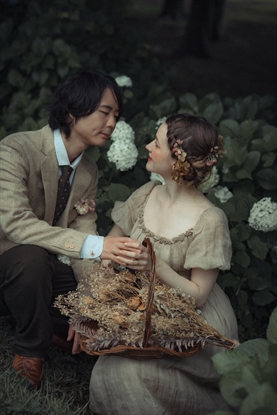 約したときのブーケで毎年撮影している夫婦
