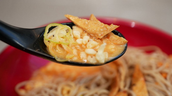 クーリッシュ冷やしたぬきそば