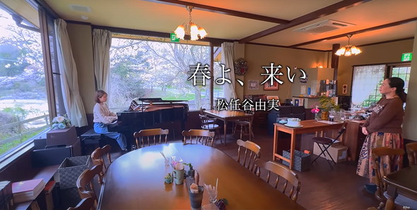 カフェでピアノを弾いていいか交渉